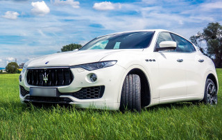 4-Maserati瑪莎拉蒂汽車借款-590優質當舖聯盟,當舖,台北當鋪,新北市當舖,高雄當舖,台北汽車借款,新北市汽車借款,高雄汽車借款,南港,松山,士林,大同,板橋,樹林,土城,三重,蘆洲,左營,三民,苓雅,台北,新北,高雄,地區民眾,汽車借款需求,歡迎來電